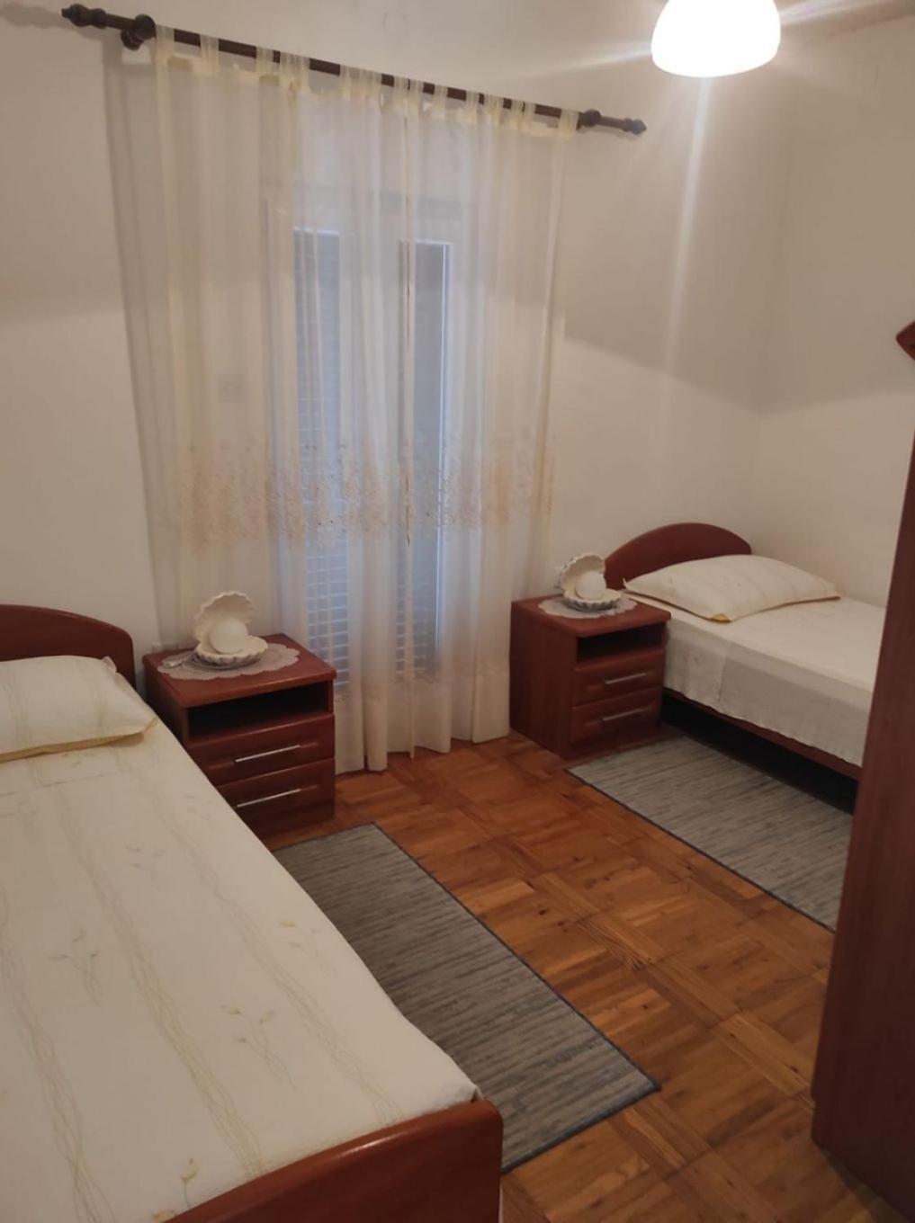 Apartment Tenara Vis Exterior foto